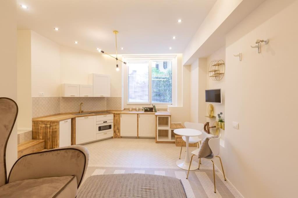 Apartamento 5Fo6 Navigli - Duomo - Boho - Minimal Milán Exterior foto